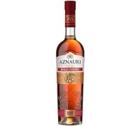 Коньяк  AZNAURI WILD CHERRY 40%  0,5л.